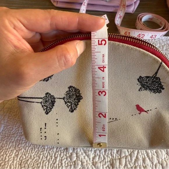 5/Clarins Cosmetic Bag (All Brand New) - Picture 5 of 11